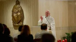 Papa Francesco durante una Messa quotidiana a Santa Marta  / L'Osservatore Romano / ACI Group