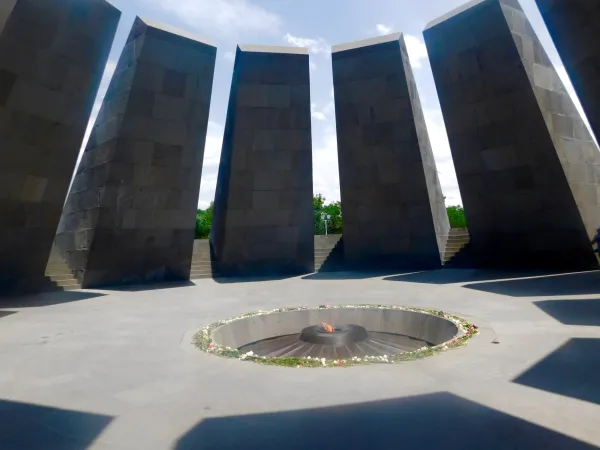 Memoriale del Genocidio, Erevan: la fiamma eterna in ricordo delle vittime | Andrea Gagliarducci / ACI Stampa