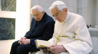 Papa Benedetto XVI vola a Regensburg al capezzale del fratello malato 