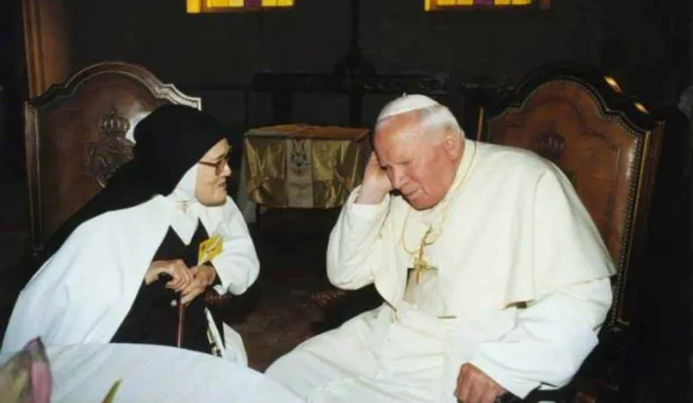 Giovanni Paolo II e Suor Lucia |  | pd
