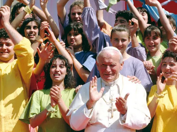 Giovanni Paolo II e i giovani  |  | pd