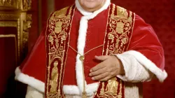 Una immagine di Giovanni XXIII, con stola pontificia e mozzetta con ermellino / PD