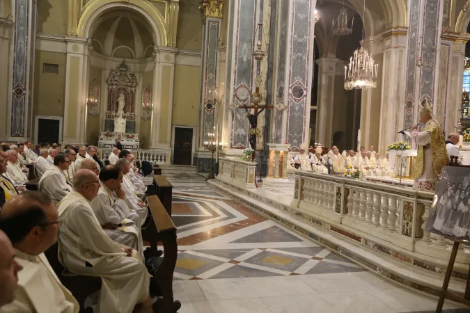 La Messa presieduta dal Cardinale Bagnasco |  | Arcidiocesi di Genova