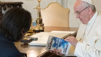 Papa Francesco e il giornalista sociologico parlano di giovani