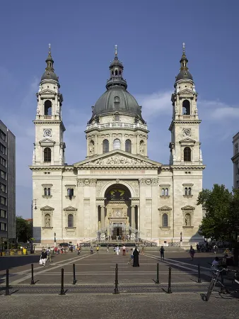 Santo Stefano | La basilica con-cattedrale di Santo Stefano a Budapest | Wikimedia Commons