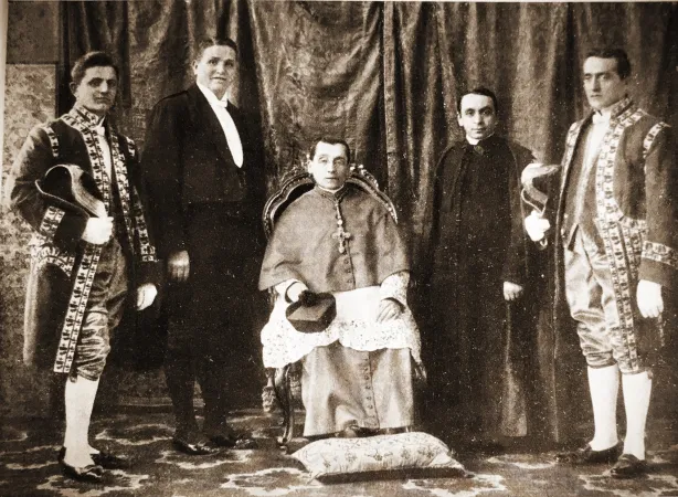 Massimo Imolesi, con il cardinale della Chiesa a Bologna  |  | Famiglia Imolesi 