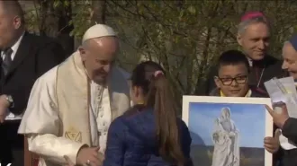 Il Papa a Milano, la visita inizia da tre famiglie di periferia 