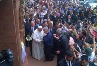 Il Papa visita San Rafael accolto da padre Aldo Trento |  | San Rafael