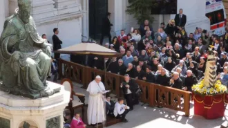 Papa Francesco concede il Giubileo Lauretano per tutti i viaggiatori in aereo 