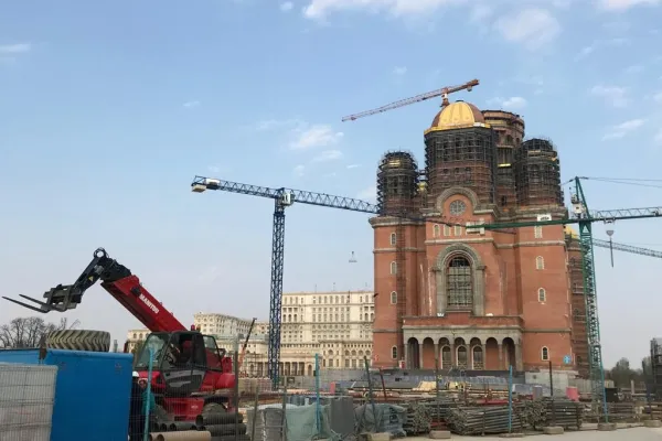 La nuova cattedrale ortodossa di Bucarest, dove Papa Francesco e il Patriarca Daniel reciteranno il Padre Nostro / AG / ACI Group