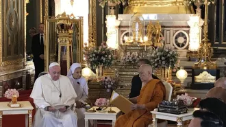Papa Francesco ai buddisti thailandesi: "Avanti su strada di fiducia e fraternità"