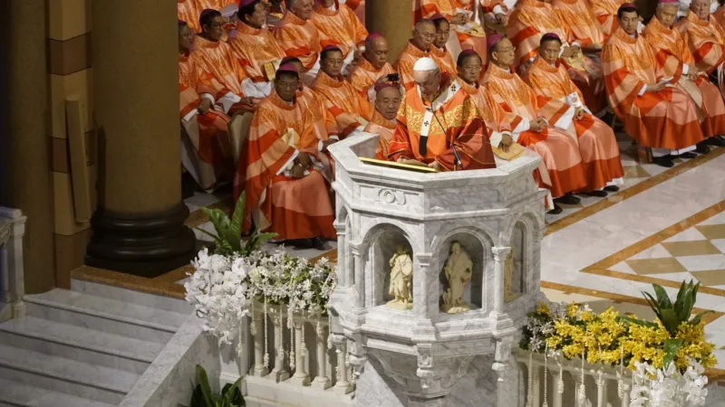 Papa Francesco presiede la Messa nella cattedrale di Bangkok |  | Hannah Brockhaus CNA