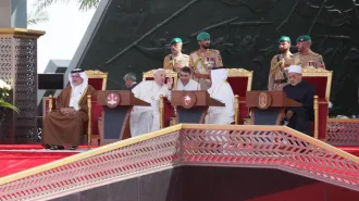 Papa Francesco in Bahrein: “Le liti tra Oriente e Occidente si ricompongano”