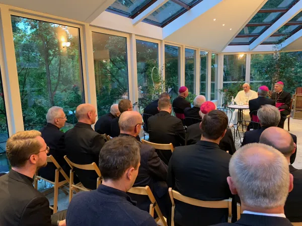 Una immagine dell'incontro del Papa con i gesuiti dei Baltici  |  | La Civiltà Cattolica/ Antonio Spadaro 