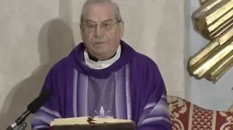Monsignor Feroci: "I segni delle mascherine sono i segni della passione"