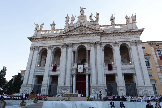 Corpus Domini, San Giovanni In Laterano | Celebrazione del Corpus Domini, sagrato della Basilica di San Giovanni in Laterano, 18 giugno 2017 | Daniel Ibanez / ACI Group