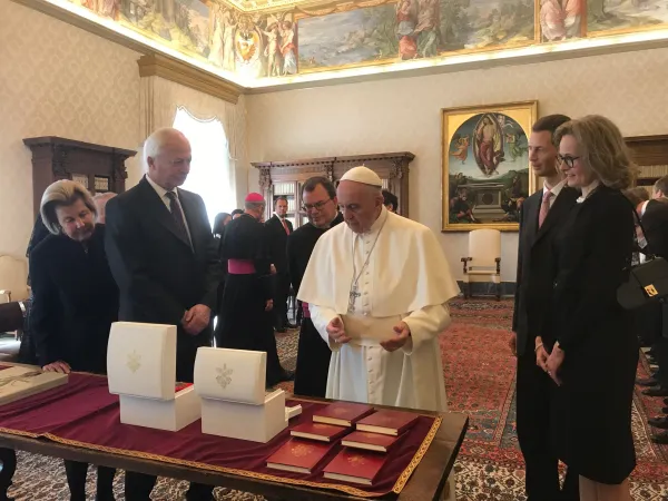 Il Papa riceve i Principi del Liechtenstein |  | AA