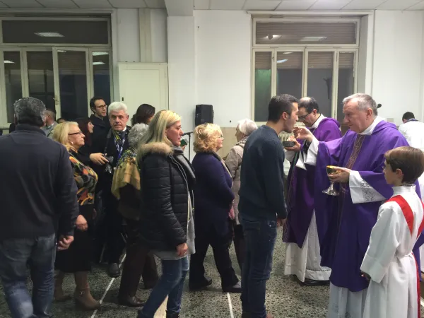 Il cardinale Parolin celebra la messa al Ceis |  | FG