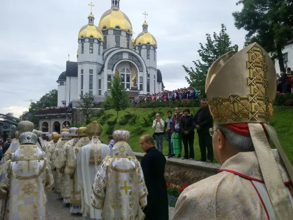 La processione della Messa verso il Santuario di Zarvanytsia, 17 luglio 2017 | Congregazione delle Chiese Orientali