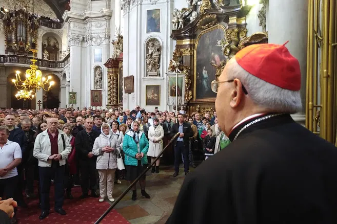 Alcuni momenti della vista del Cardinale Sandri a Praga |  | CCO