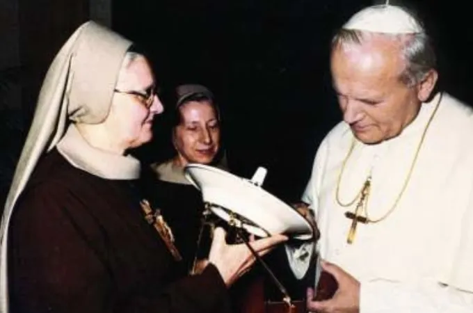 Madre Angelica e Giovanni Paolo II |  | EWTN