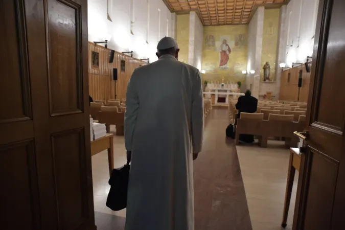 Il Papa arriva ad Ariccia per gli Esercizi Spirituali |  | Vatican Media 