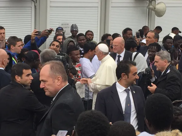 La visita del Papa ai migranti |  | MM ACI Stampa