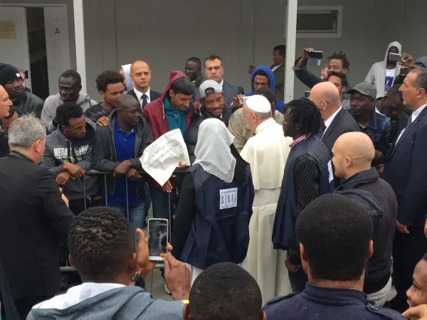 La visita del Papa ai migranti |  | MM ACI Stampa