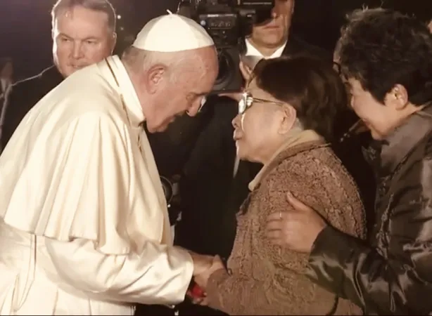 Papa Francesco a Hiroshima incontra le vittime della bomba atomica |  | Vatican Media / ACI Group