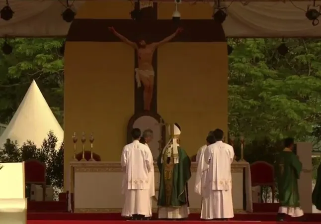 Il Papa presiede la Messa al Kyaikkasan Ground  |  | CTV