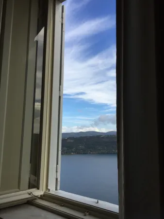 Una finestra aperta sul lago |  | AA