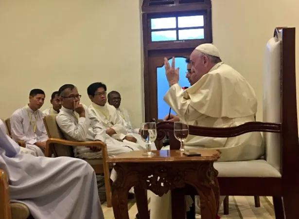 Il Papa e i suoi confratelli  |  | Antonio Spadaro TW
