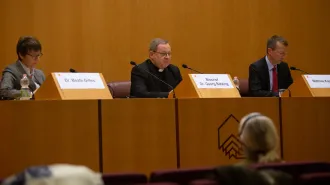 Bätzing: "La Chiesa in Germania vuole e deve dare risposte alle domande dei fedeli"