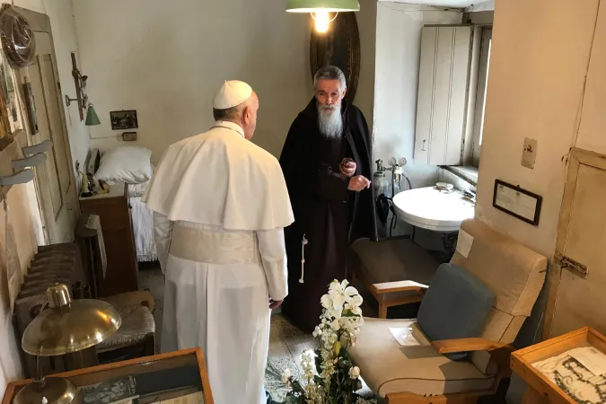 Papa Francesco nella cella di Padre Pio a San Giovanni Rotondo |  | Vatican Media/ Aci Group