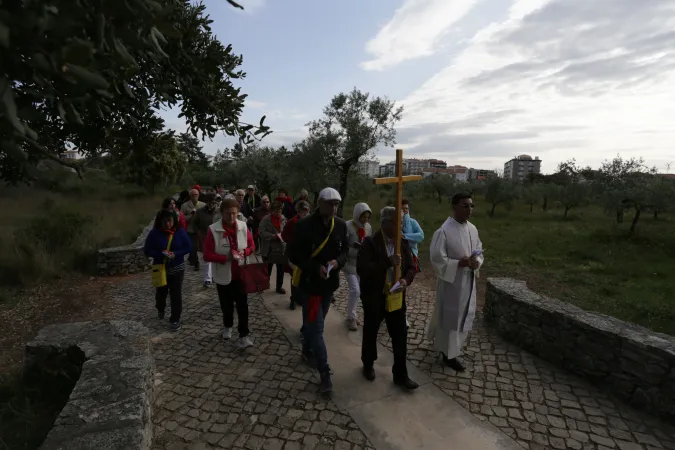 La Via Crucis a Os Valinhos  |  | Daniel Ibanez CNA