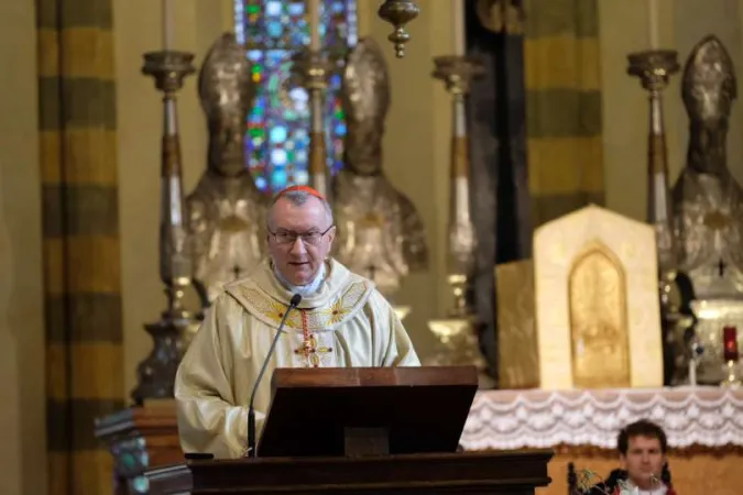 Cardinale Pietro Parolin | Il Cardinale Parolin, segretario di Stato vaticano, celebra Messa  | TandaLab
