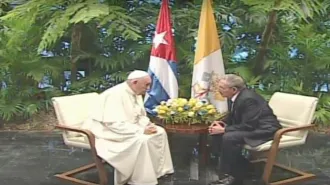Il Papa visita il presidente Castro nel Palazzo della Rivoluzione