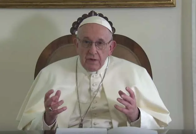 Papa Francesco, videomessaggio | Papa Francesco durante un videomessaggio | Vatican News / YouTube