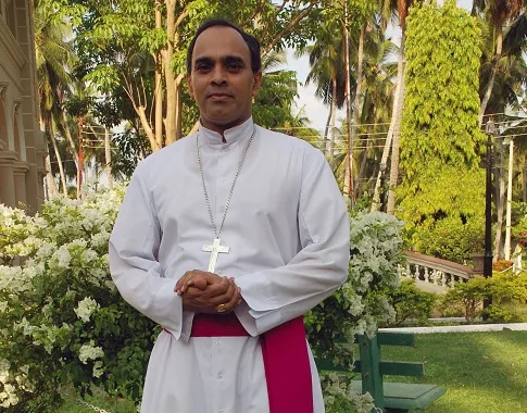 Monsignor Warnakulasuriya Devsritha Valence Mendis, vescovo di Chilaw |  | ACS