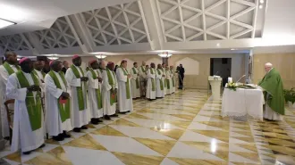 Papa Francesco: "L'autorità si dimostra con coerenza e testimonianza"