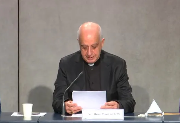 L'Arcivescovo Fisichella durante la conferenza stampa  |  | Vatican Media 