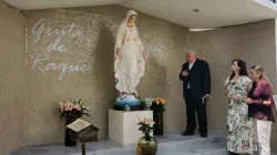 Una immagine dell'inaugurazione della "Grotta di Rachele" con il Cardinale Sandoval, arcivescovo emerito di Guadalajara / Los Inocentes de Maria