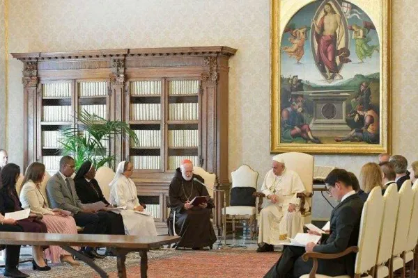 Uno dei passati incontri della Pontificia Commissione per la Tutela dei Minori con Papa Francesco / tutelaminorum.va