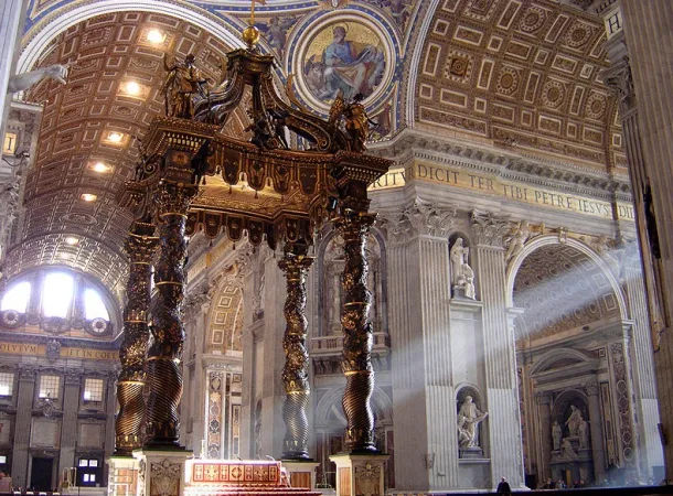 L'interno della basilica  |  | Wikipedia