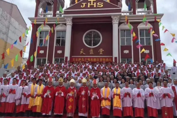L'ordinazione episcopale del vescovo Yao a Jining, 25 agosto 2019 / AsiaNews