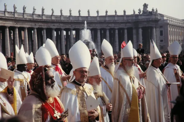 Una delle celebrazioni pubbliche del Concilio Vaticano II / Wikimedia Commons