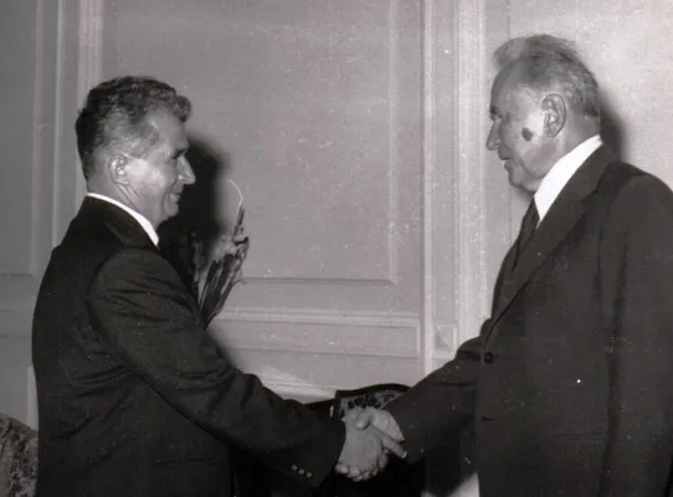 Nicolae Ceaușescu e il primo ministro sovietico Kosyghin |  | pubblico dominio 