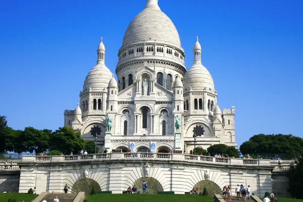 La basilica del Sacro Cuore a Parigi / Wikimedia Commons