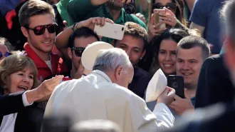 Il Papa: “Andare a scuola significa aprire la mente e il cuore alla realtà”