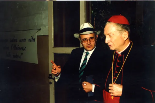 Il rabbino Laras con il Cardinale Carlo Maria Martini in una foto degli anni Ottanta / CEM Mondialità 